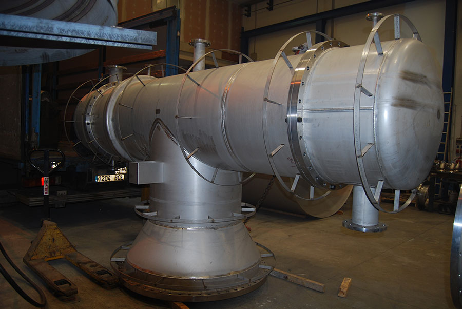 Fabricacion condensador SULZER horizontal 3 - INTERCAMBIADOR TUBULAR TIPO BEM 65m2 EN ACERO INOXIDABLE 1.4404 (316L)