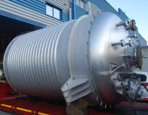 FOTO 2 4 300x233 - 20m3 REACTOR WITH 1/2 COIL IN STAINLESS STEEL 1.4404 (316L)